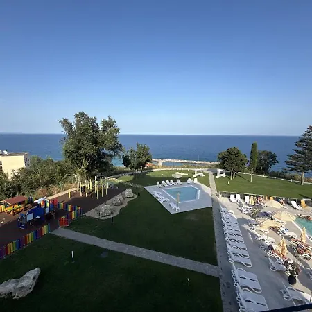 Premium! Skyline Panorama Full Sea View, Pool, Sauna, Free Parking! * Varna