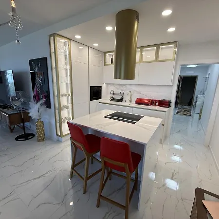 Appartement Premium! Skyline Panorama Full Sea View, Pool, Sauna, Free Parking!