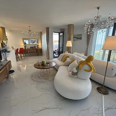 Premium! Skyline Panorama Full Sea View, Pool, Sauna, Free Parking! Appartement Varna