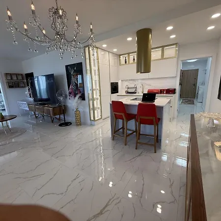Appartement Premium! Skyline Panorama Full Sea View, Pool, Sauna, Free Parking! Varna