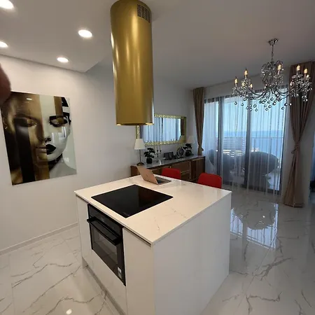 Appartement Premium! Skyline Panorama Full Sea View, Pool, Sauna, Free Parking! *