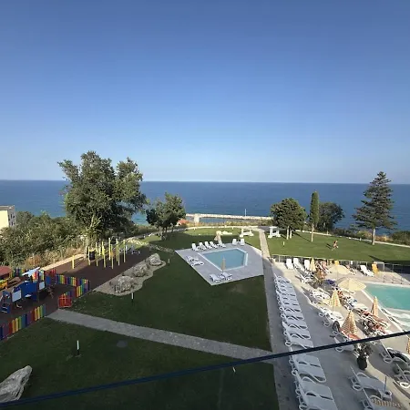 Appartement Premium! Skyline Panorama Full Sea View, Pool, Sauna, Free Parking! Varna