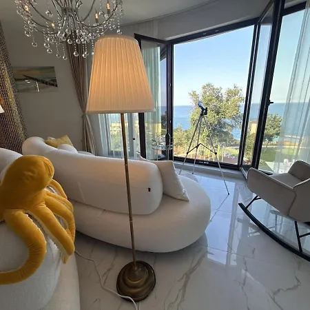 Appartement Premium! Skyline Panorama Full Sea View, Pool, Sauna, Free Parking! Varna