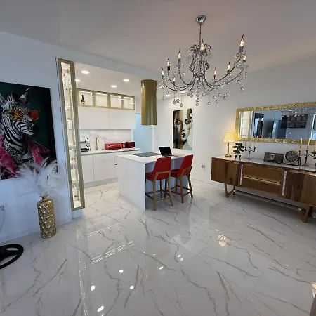 Premium! Skyline Panorama Full Sea View, Pool, Sauna, Free Parking! Appartement *