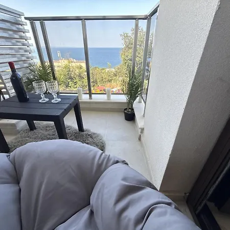 Premium! Skyline Panorama Full Sea View, Pool, Sauna, Free Parking! Appartement